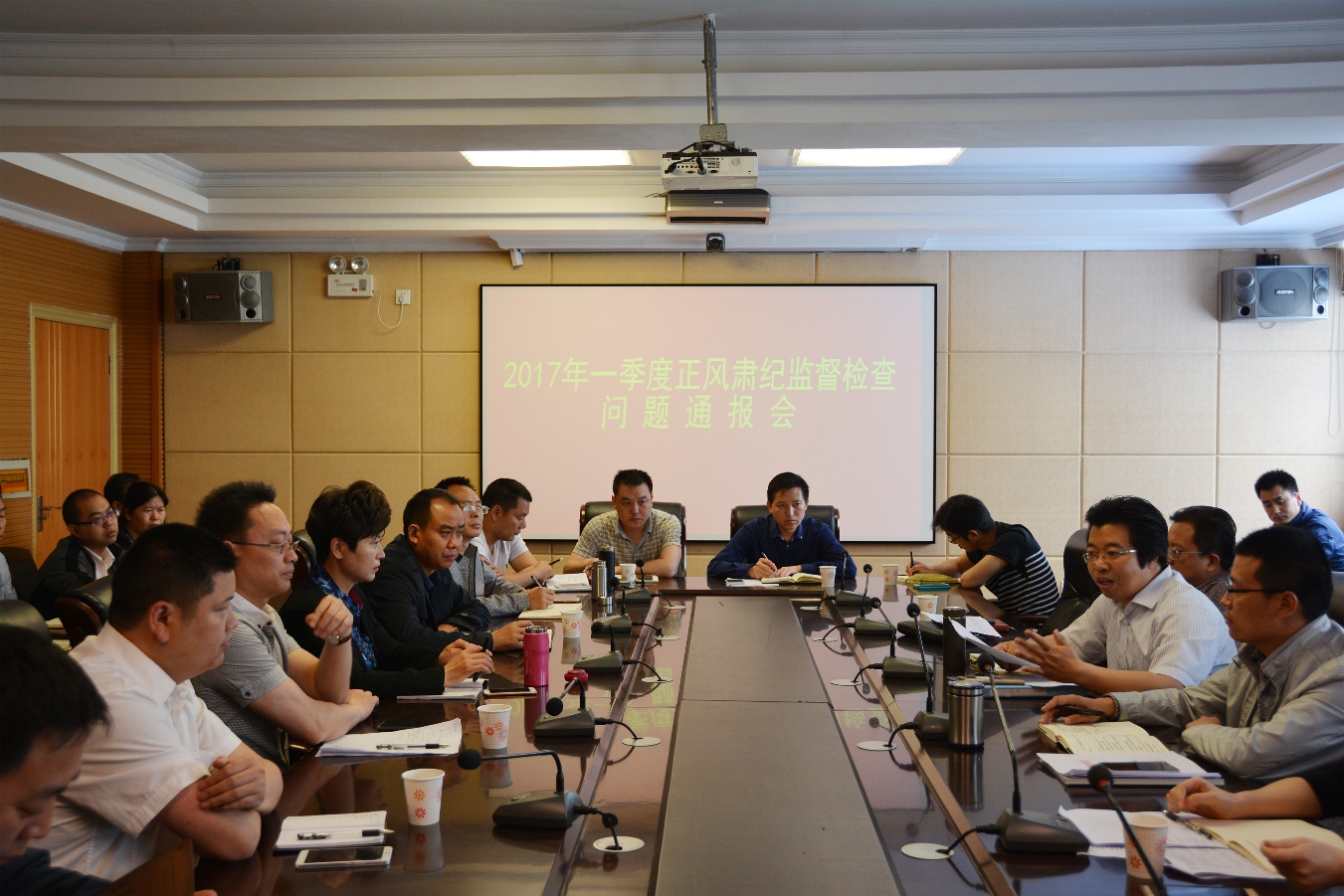 ��Ϫ�أ�������������  20�˱�����Լ̸