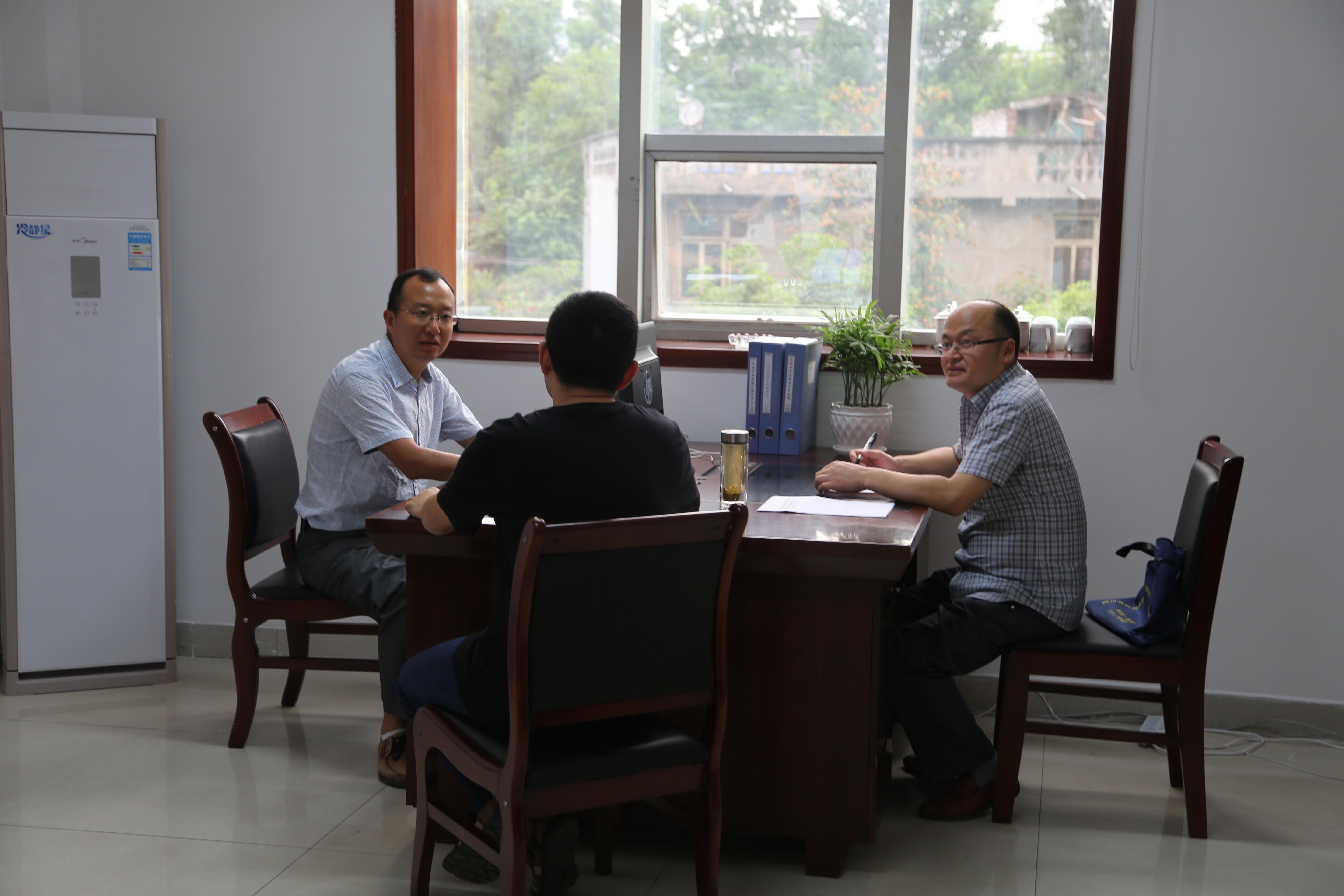 �����أ���ͳ��ͳ�ܡ�������פ�ල��ģʽ