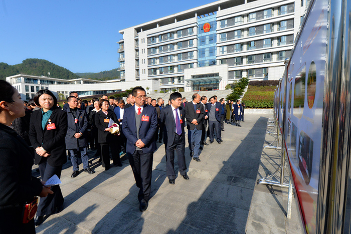 �ന�أ����С������ന ������԰��������������ͼƬչ